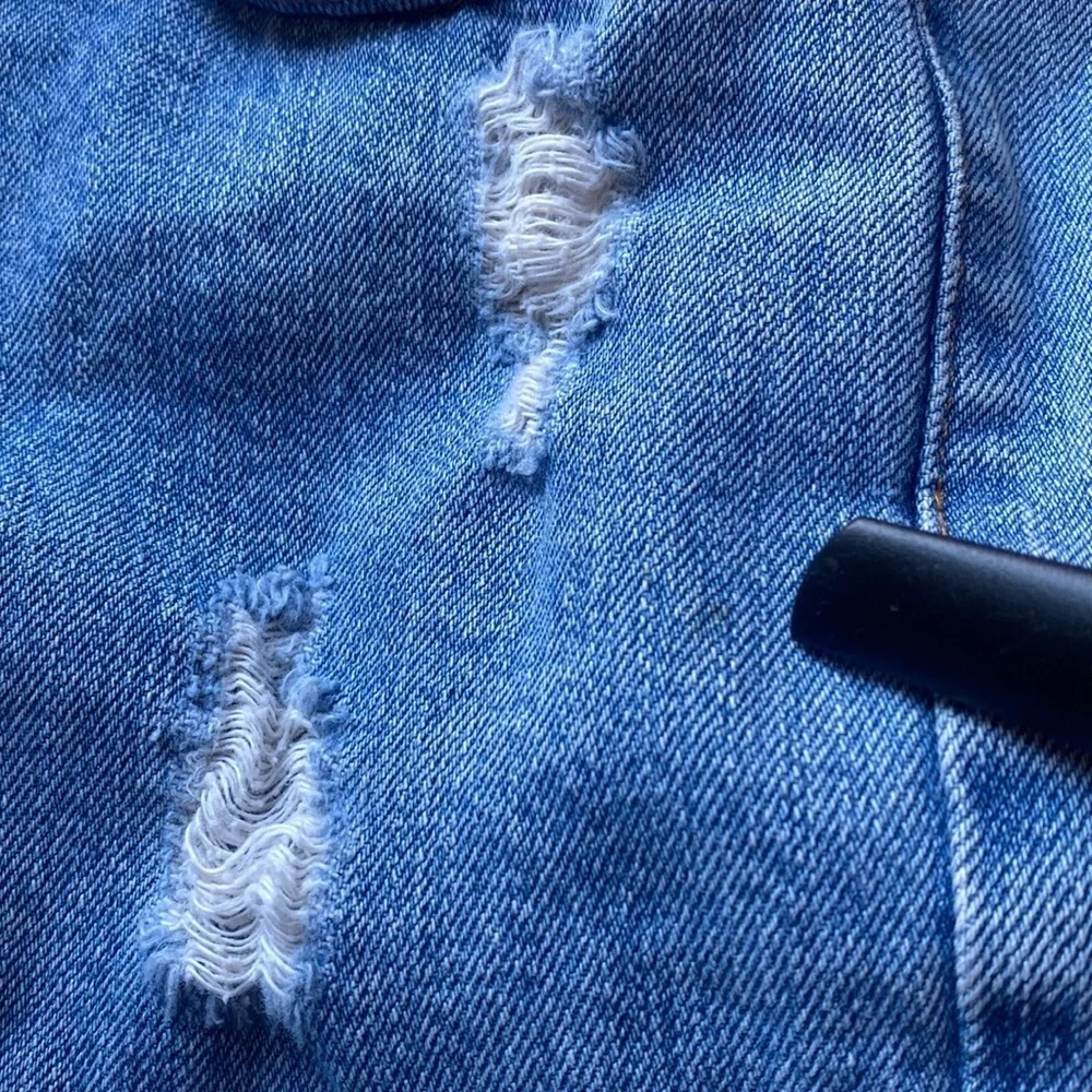 Melville shorts exposed button‎ fly distressed